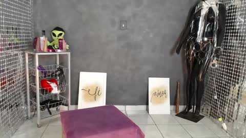 Snapshot of anjinhama chatting on 06-05-26, 02:29 Hello My name is NaiaraPv is OPEN online show from 06-05-26, 02:29
