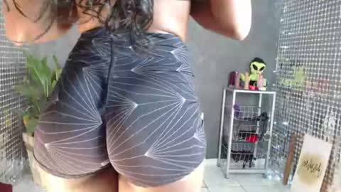 Hello My name is NaiaraPv is OPEN online show from 06-19-26, 02:54