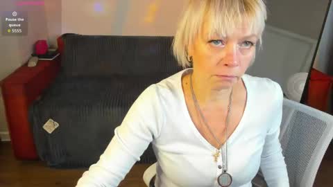 ann_annise online show from 06-08-26, 01:20