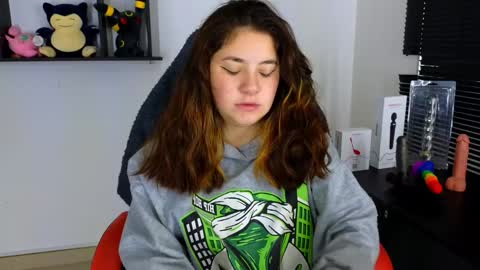 Only fans   online show from 01-13-25, 12:45