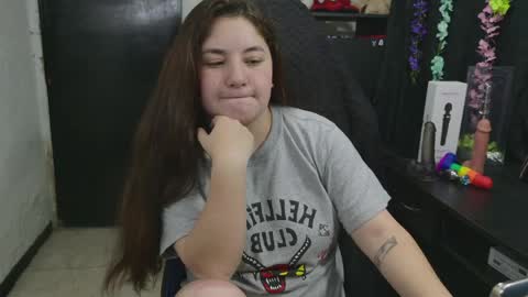 Only fans   online show from 04-23-26, 12:29