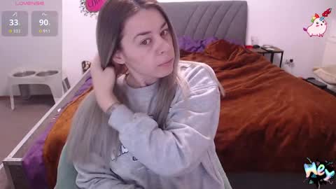 Anadirectgirl online show from 04-12-26, 09:36