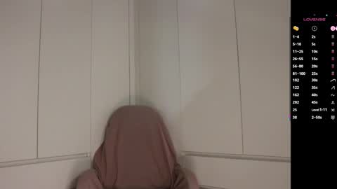 Snapshot of anna_from_heaven chatting on 02-10-25, 08:20 Anna online show from 02-10-25, 08:20