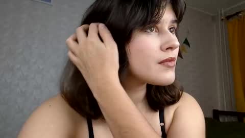 Snapshot of anna_in_wonderworld chatting on 01-08-25, 07:24 Annanext stream 3th of Dec online show from 01-08-25, 07:24