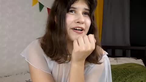 Snapshot of anna_in_wonderworld chatting on 01-28-25, 07:00 Annanext stream 3th of Dec online show from 01-28-25, 07:00