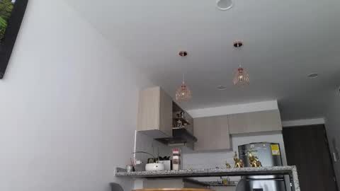 Snapshot of anna_joness chatting on 10-25-25, 06:02 Anna online show from 10-25-25, 06:02