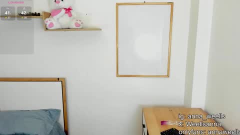  Anna Weells  online show from 03-19-26, 09:30