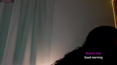 Snapshot of annaarela chatting on 02-25-25, 01:17 Annaarela online show from 02-25-25, 01:17