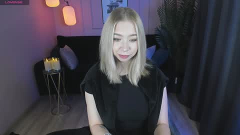 Snapshot of annabelle_art chatting on 12-08-24, 10:08 Annabelle online show from 12-08-24, 10:08