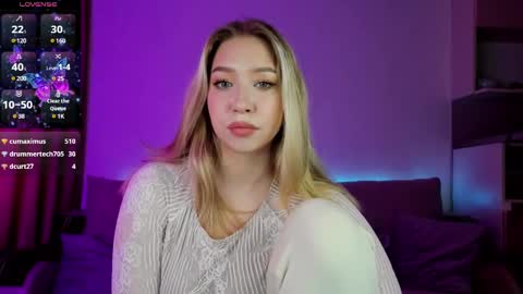 Snapshot of annabelle_art chatting on 03-06-25, 01:35 Annabelle online show from 03-06-25, 01:35