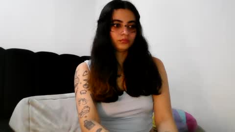 Anna online show from 05-27-26, 01:57