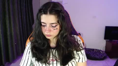 Anna online show from 06-22-26, 05:04