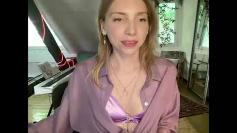 Anna Darko online show from 06-19-26, 03:16