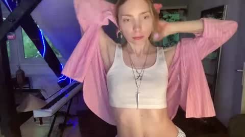 Anna Darko online show from 07-12-26, 07:32