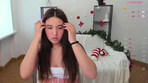 Snapshot of annaelfi chatting on 12-28-24, 06:28 Anna online show from 12-28-24, 06:28