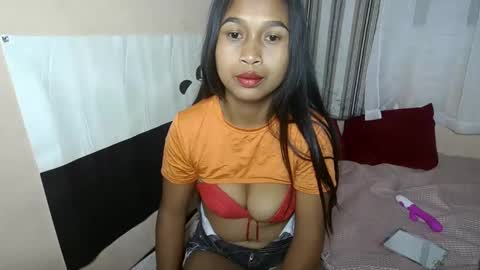 Snapshot of annah_maru chatting on 01-14-25, 08:09 Annah maru online show from 01-14-25, 08:09