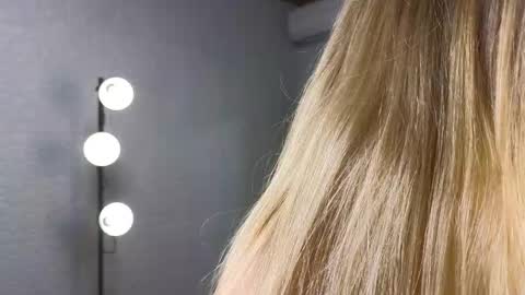 Snapshot of annalbel chatting on 11-23-25, 05:29 Annabel online show from 11-23-25, 05:29