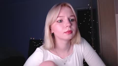 annamilky online show from 03-11-25, 07:14