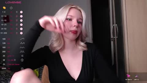annamilky online show from 10-13-25, 12:27