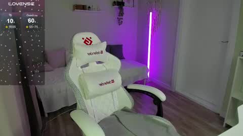 Anna online show from 04-17-26, 08:50