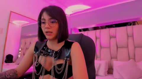 Annara Lein online show from 10-18-25, 02:47