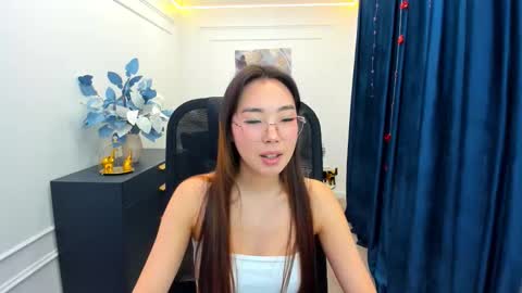 Anna online show from 11-27-25, 11:34