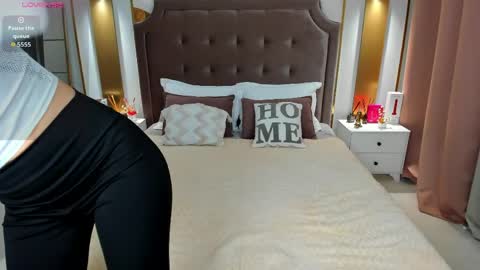 Anna online show from 04-20-26, 12:46