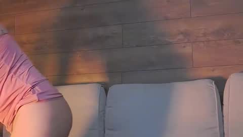 annasplash online show from 10-14-25, 04:57