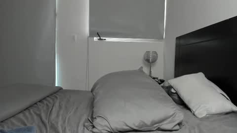 Anna online show from 02-20-25, 02:24