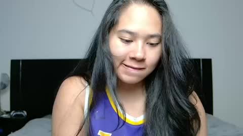 Anna online show from 04-12-26, 11:32