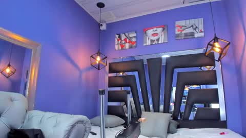 Snapshot of anne_brown1 chatting on 10-14-25, 07:58 Anne online show from 10-14-25, 07:58