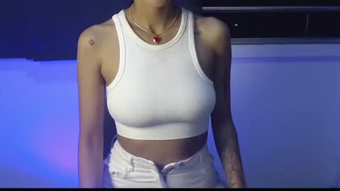 Snapshot of anne_colucci chatting on 09-09-25, 05:51 Anne online show from 09-09-25, 05:51