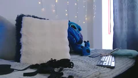 Anne  online show from 04-21-26, 04:12