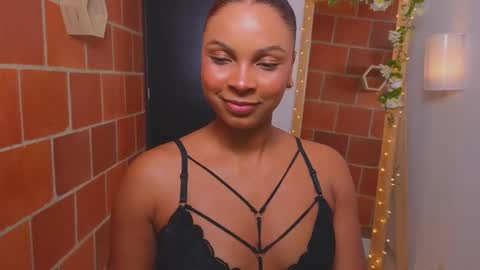 Snapshot of anne_rachel chatting on 01-15-25, 12:19 anne_rachel online show from 01-15-25, 12:19