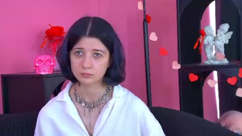 Snapshot of anneavelin chatting on 07-14-26, 06:18 Anne online show from 07-14-26, 06:18