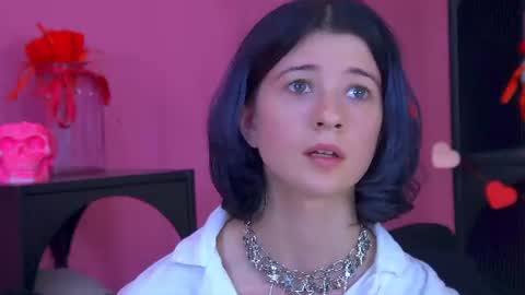 Snapshot of anneavelin chatting on 07-14-26, 10:21 Anne online show from 07-14-26, 10:21
