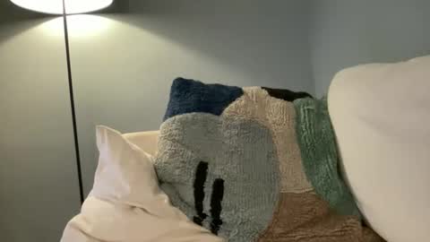 Snapshot of anned1991 chatting on 09-19-25, 02:18 anned1991 online show from 09-19-25, 02:18