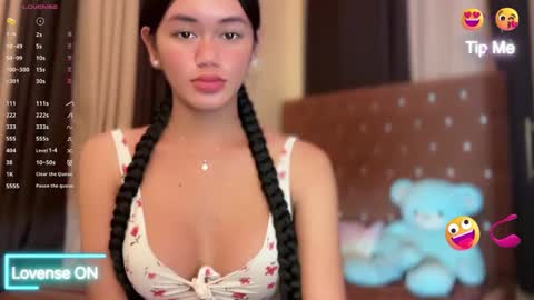 Kim online show from 02-21-25, 01:44