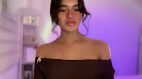 Snapshot of annedee_ chatting on 03-27-26, 03:12 Kim online show from 03-27-26, 03:12