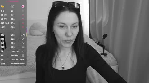 Annemorie online show from 04-08-26, 05:51