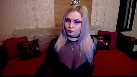 Snapshot of annessixreign chatting on 12-11-24, 09:01 AnnessixReign online show from 12-11-24, 09:01