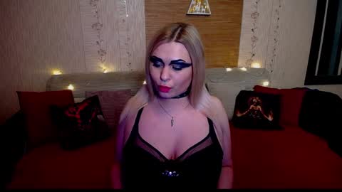 Snapshot of annessixreign chatting on 01-02-25, 12:13 AnnessixReign online show from 01-02-25, 12:13