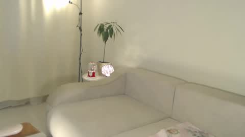 Snapshot of annett chatting on 01-08-25, 02:03 Annett online show from 01-08-25, 02:03