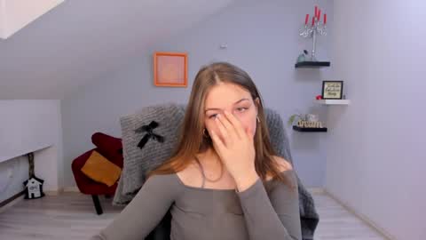 annewilsonn online show from 04-06-26, 10:49