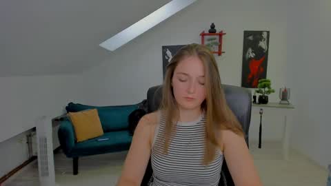 annewilsonn online show from 05-20-26, 05:13