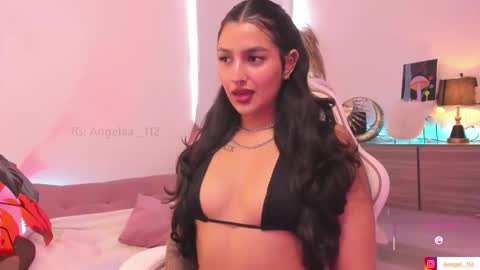 Snapshot of anngel_1 chatting on 02-19-26, 04:25 Angel online show from 02-19-26, 04:25