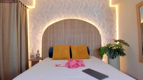 Annhya  online show from 12-16-25, 01:21