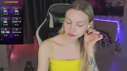 Annie online show from 02-28-25, 09:23