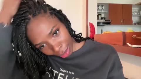 Independent model online show from 02-03-25, 08:24