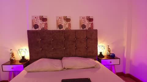 Annie Bonnie   online show from 03-31-26, 11:54